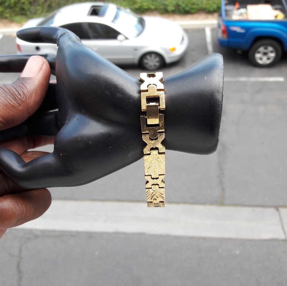 Bracelet - Picture 1 of 1
